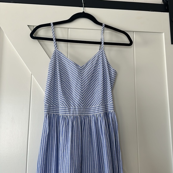 Loft Sun Dress - Picture 4 of 13
